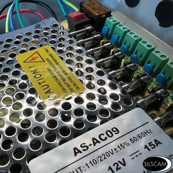 Voeding in kast bewakingscamera. 12 volt 15A 9x aansluiting - Afbeelding 3